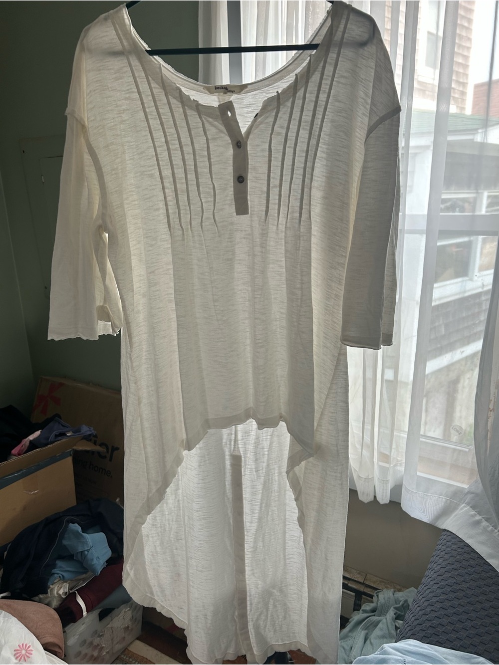 White Lightweight High-Low Tunic Top with Pintuck Front